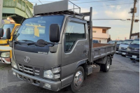 Used NISSAN TRUCK
